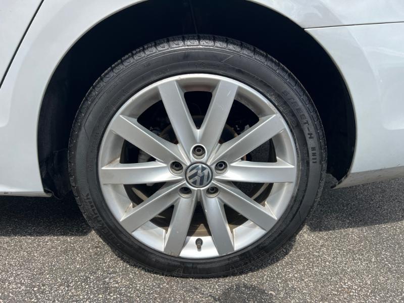 Volkswagen Jetta 1.4T SE 6A 2017