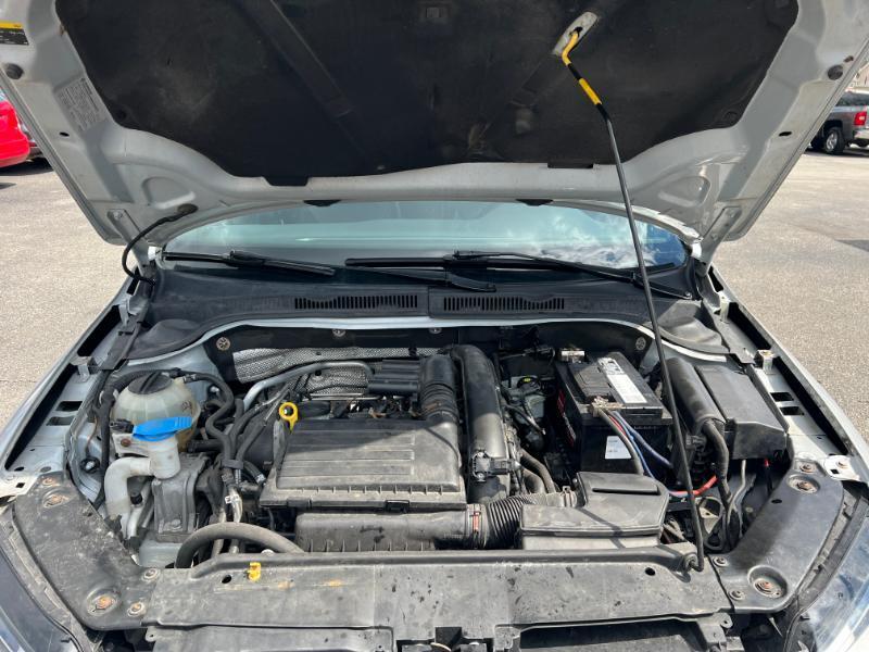 Volkswagen Jetta 1.4T SE 6A 2017