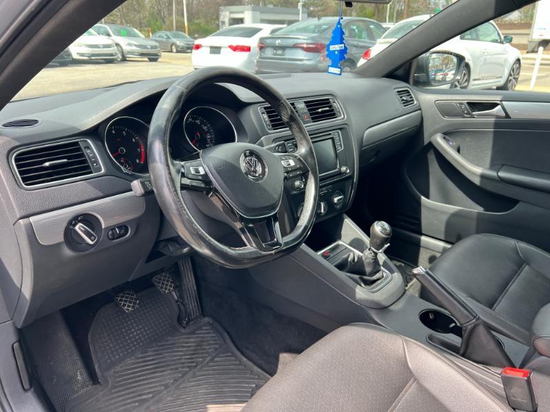 Volkswagen Jetta 1.4T SE 6A 2017