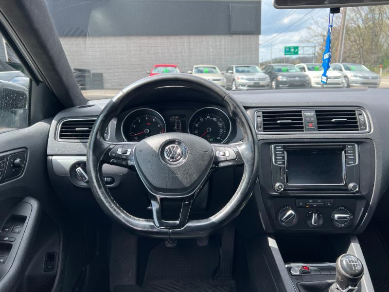 Volkswagen Jetta 1.4T SE 6A 2017