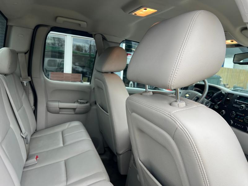 Chevrolet Silverado 1500 LT Ext. Cab Long Box 4WD 2012