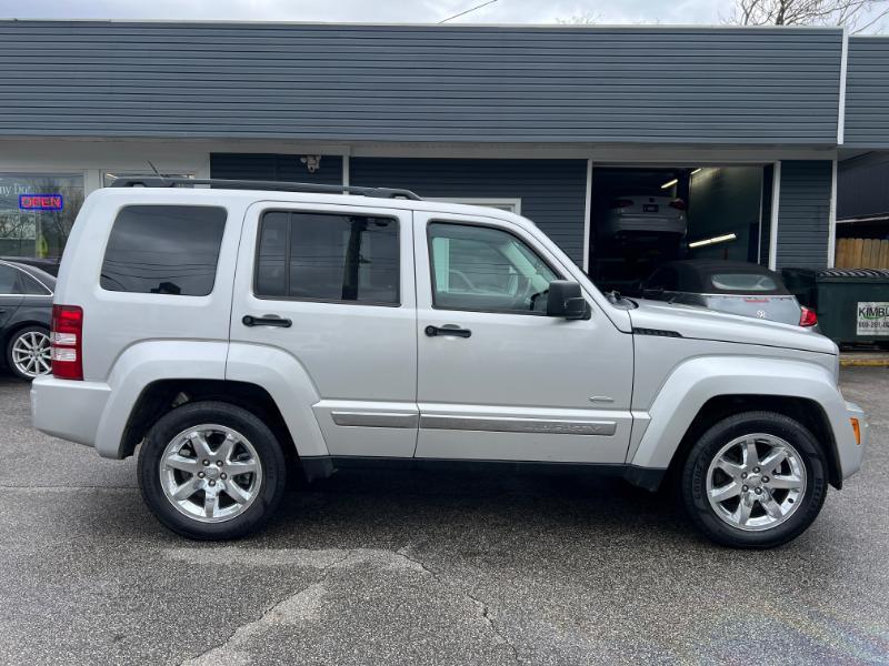 Jeep Liberty Sport 4WD 2012