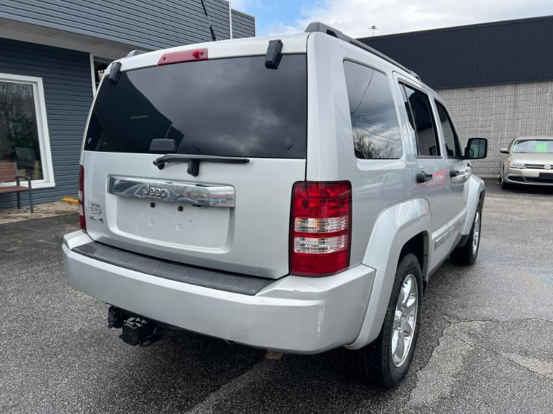 Jeep Liberty Sport 4WD 2012