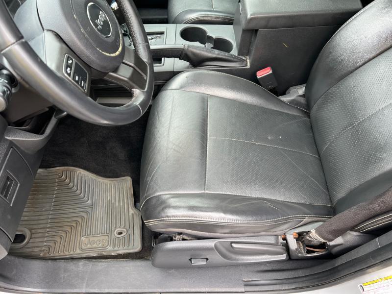 Jeep Liberty Sport 4WD 2012