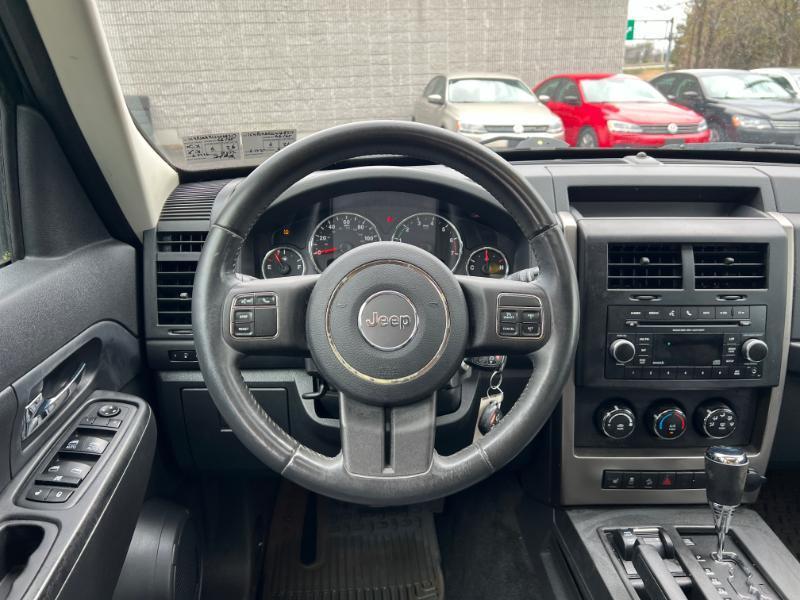 Jeep Liberty Sport 4WD 2012