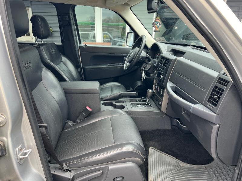 Jeep Liberty Sport 4WD 2012