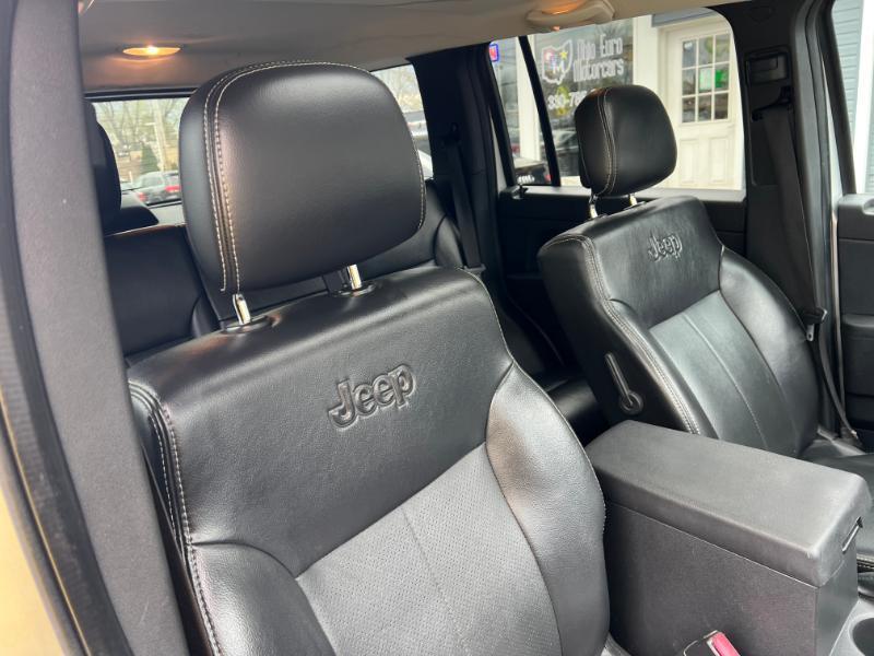 Jeep Liberty Sport 4WD 2012