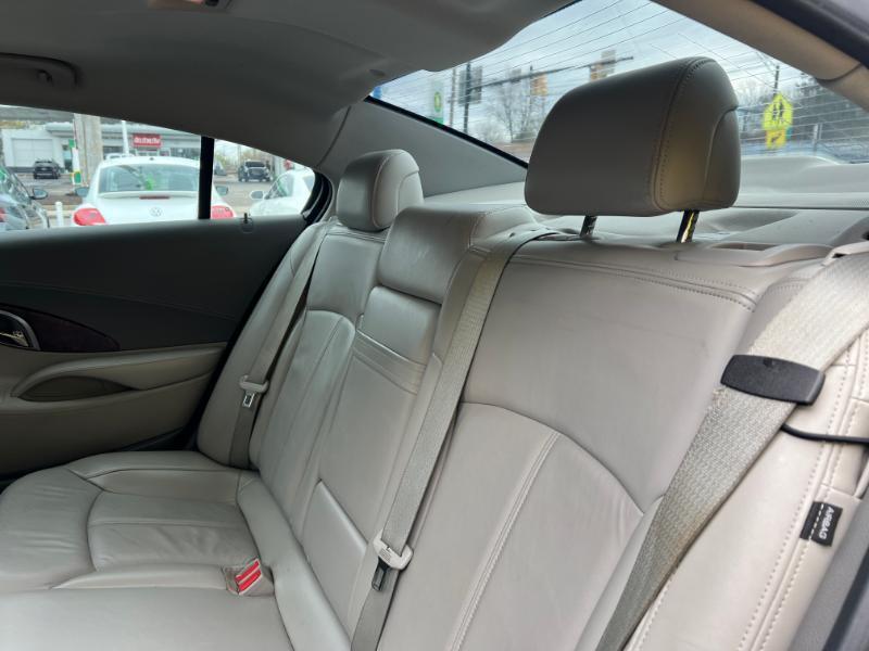 Buick LaCrosse CXL FWD 2010