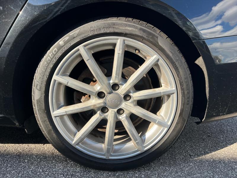 Audi A4 2.0T Sedan quattro Tiptronic 2014