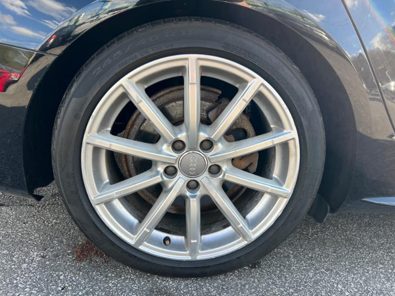 Audi A4 2.0T Sedan quattro Tiptronic 2014