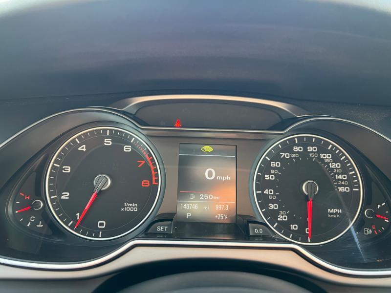 Audi A4 2.0T Sedan quattro Tiptronic 2014