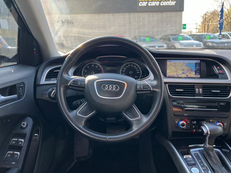 Audi A4 2.0T Sedan quattro Tiptronic 2014