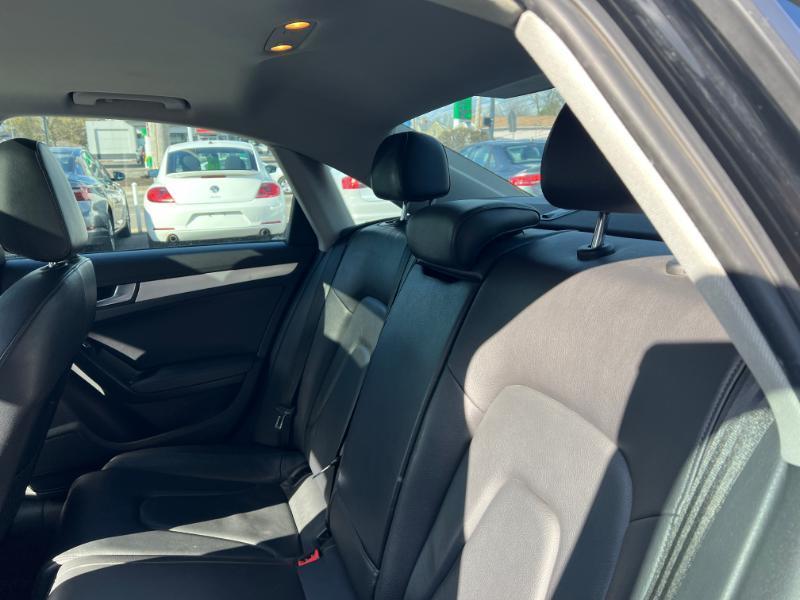 Audi A4 2.0T Sedan quattro Tiptronic 2014