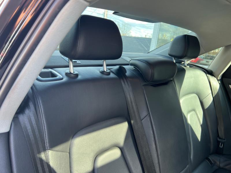 Audi A4 2.0T Sedan quattro Tiptronic 2014