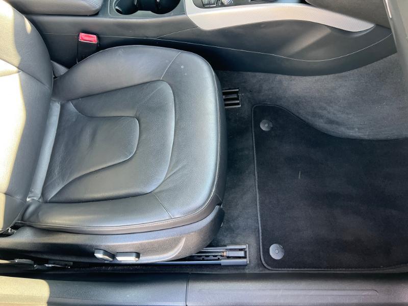 Audi A4 2.0T Sedan quattro Tiptronic 2014