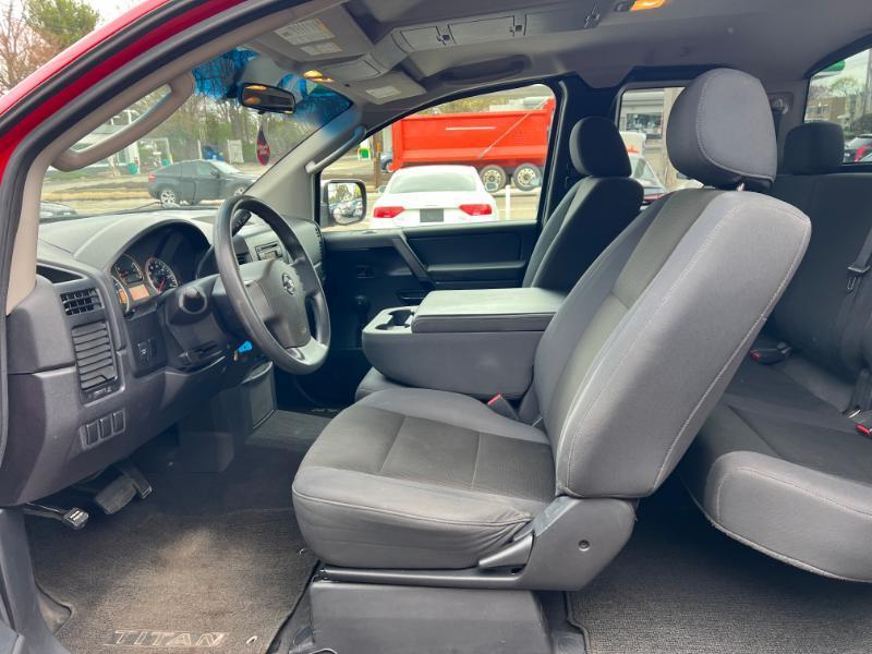 Nissan Titan LE King Cab 4WD SWB 2008