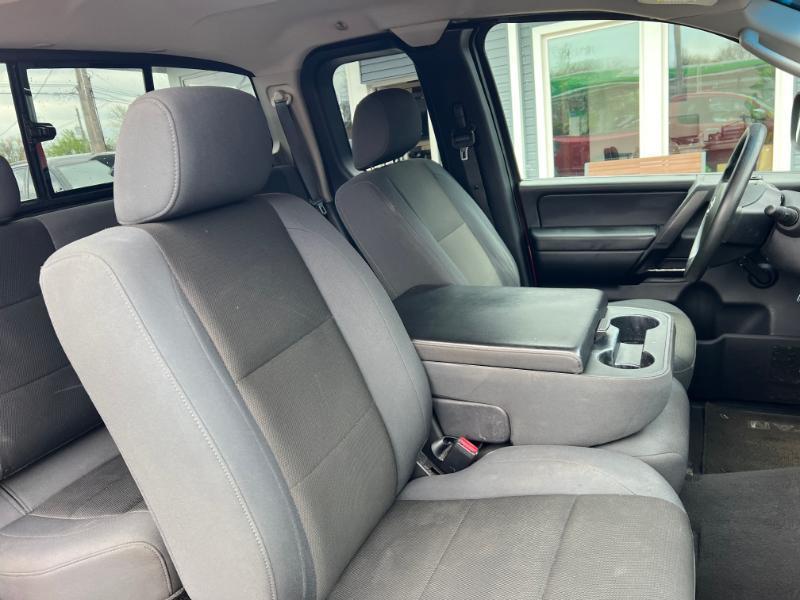 Nissan Titan LE King Cab 4WD SWB 2008