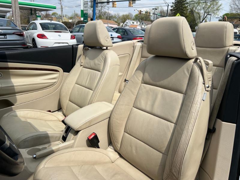 Volkswagen Eos Lux 2012