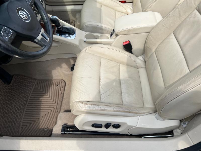 Volkswagen Eos Lux 2012