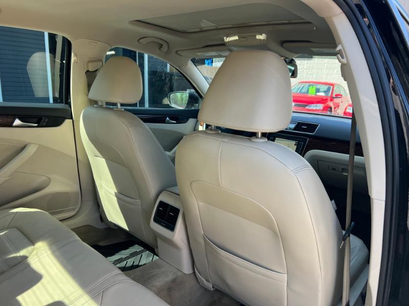 Volkswagen Passat 2.0L TDI SEL Premium 2013