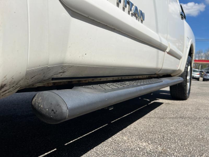 Nissan Titan PRO-4X Crew Cab 4WD SWB 2010