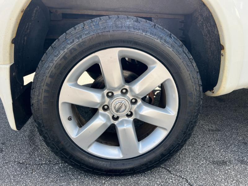 Nissan Titan PRO-4X Crew Cab 4WD SWB 2010