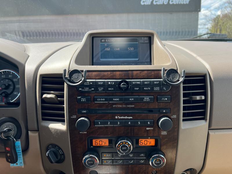 Nissan Titan PRO-4X Crew Cab 4WD SWB 2010