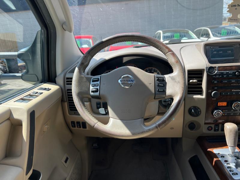 Nissan Titan PRO-4X Crew Cab 4WD SWB 2010