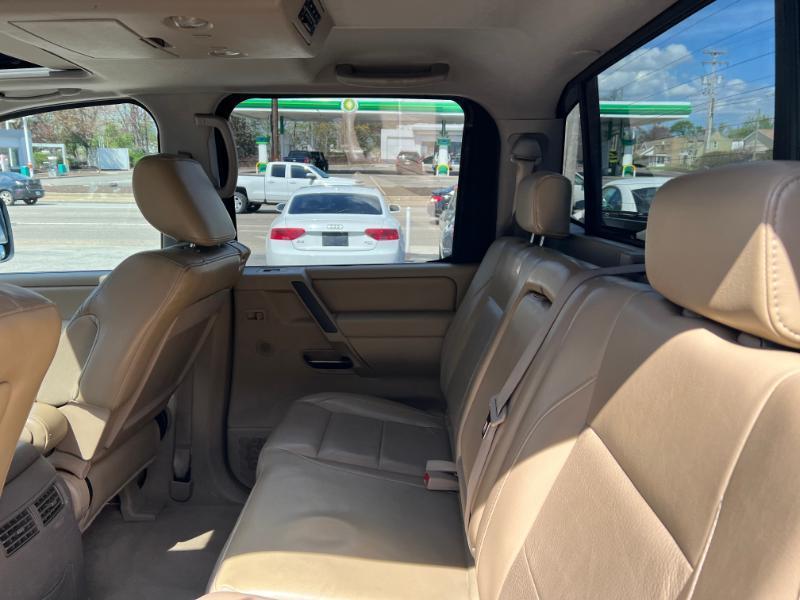 Nissan Titan PRO-4X Crew Cab 4WD SWB 2010