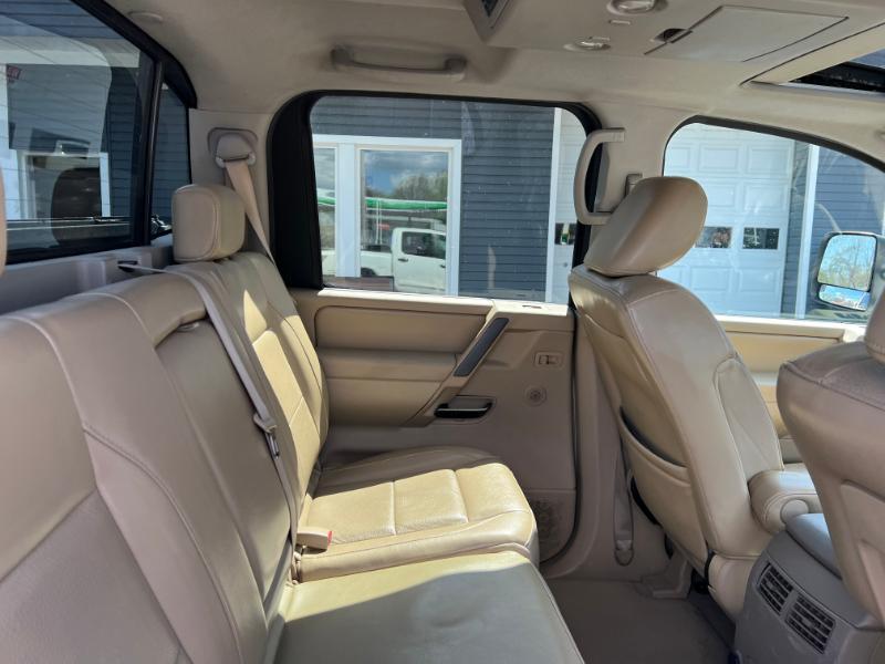 Nissan Titan PRO-4X Crew Cab 4WD SWB 2010