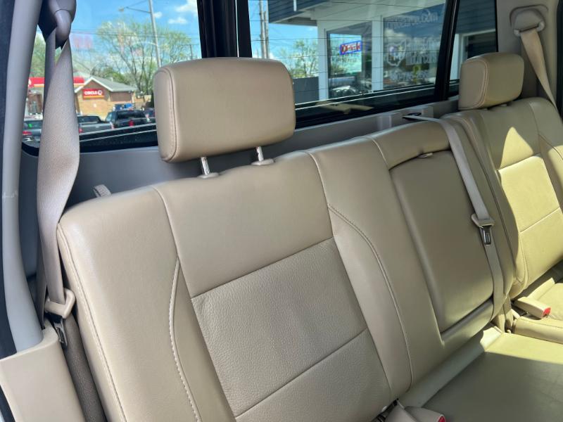 Nissan Titan PRO-4X Crew Cab 4WD SWB 2010