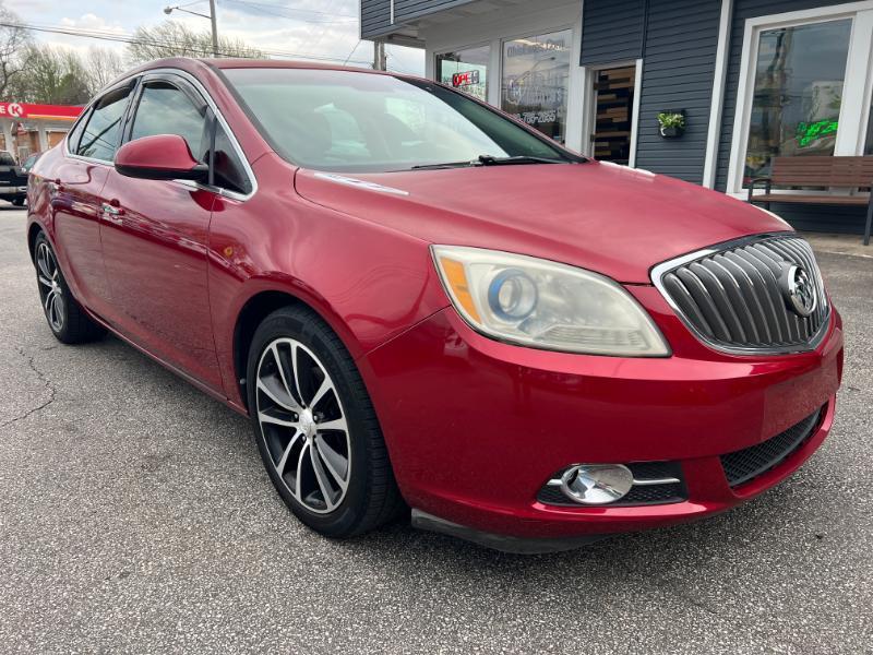 Buick Verano Base 2012