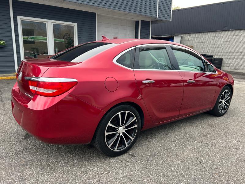 Buick Verano Base 2012