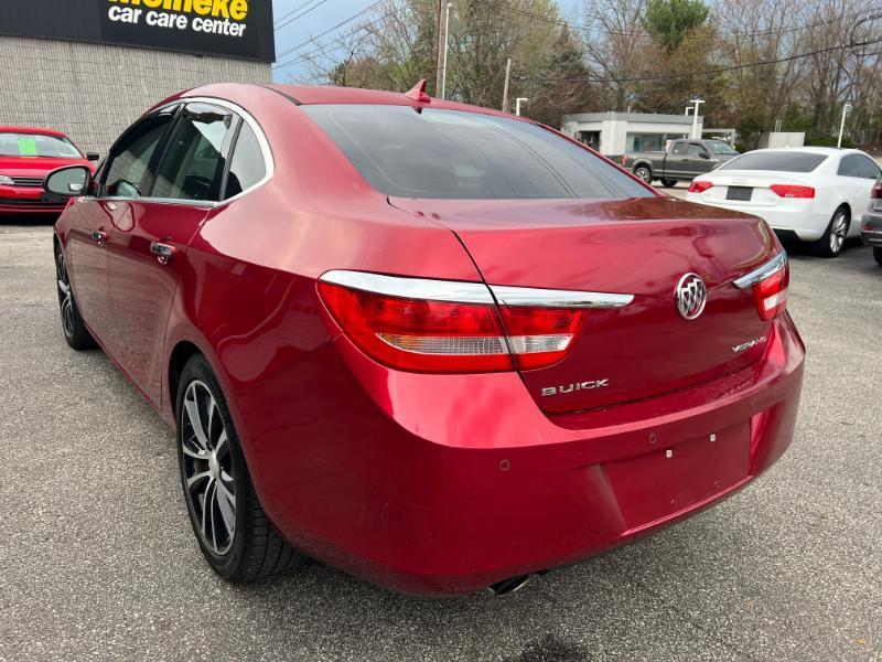 Buick Verano Base 2012