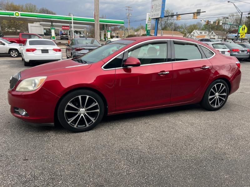 Buick Verano Base 2012