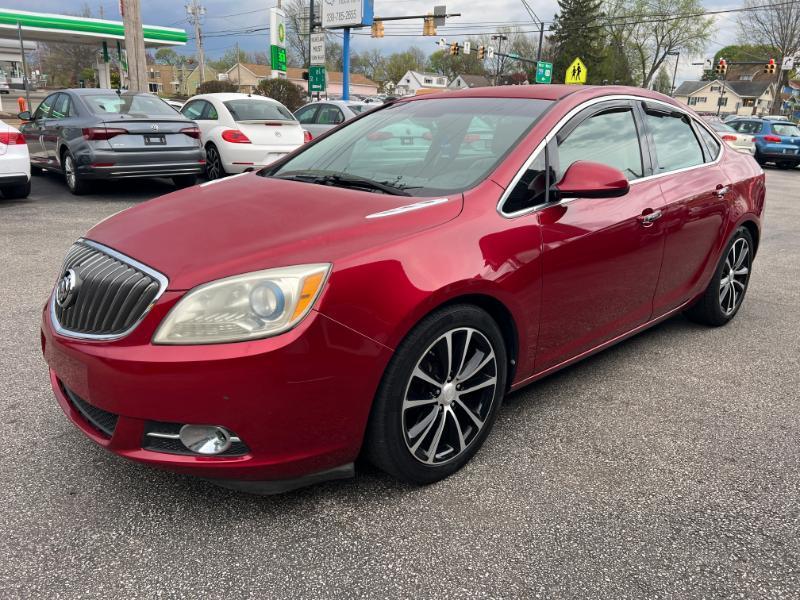 Buick Verano Base 2012