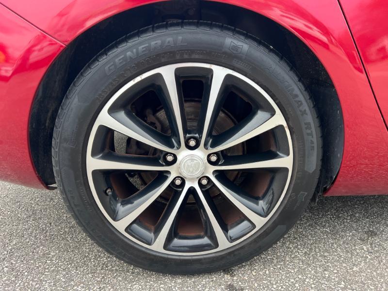 Buick Verano Base 2012