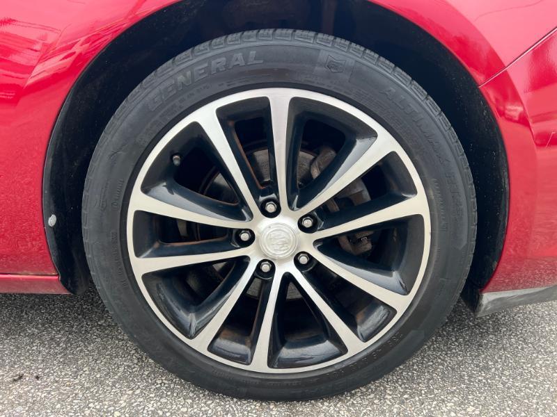 Buick Verano Base 2012