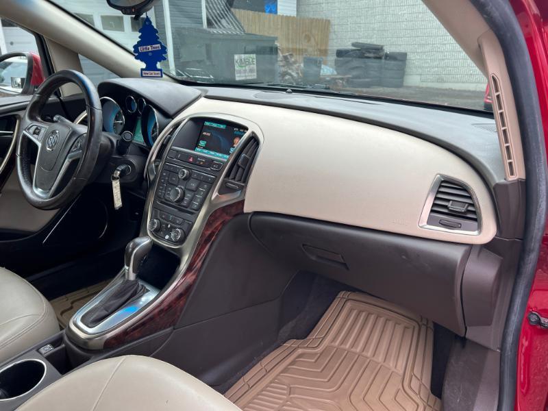 Buick Verano Base 2012