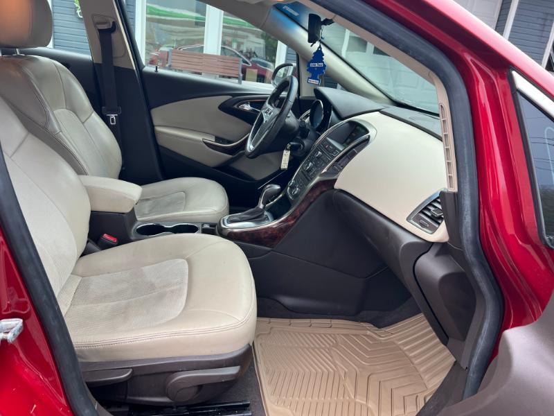 Buick Verano Base 2012