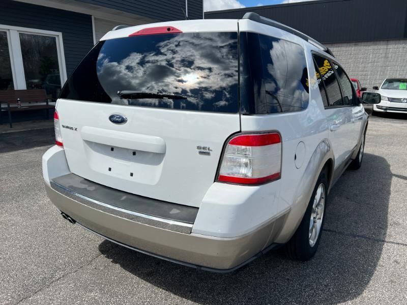Ford Taurus X SEL AWD 2008