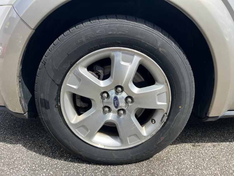 Ford Taurus X SEL AWD 2008