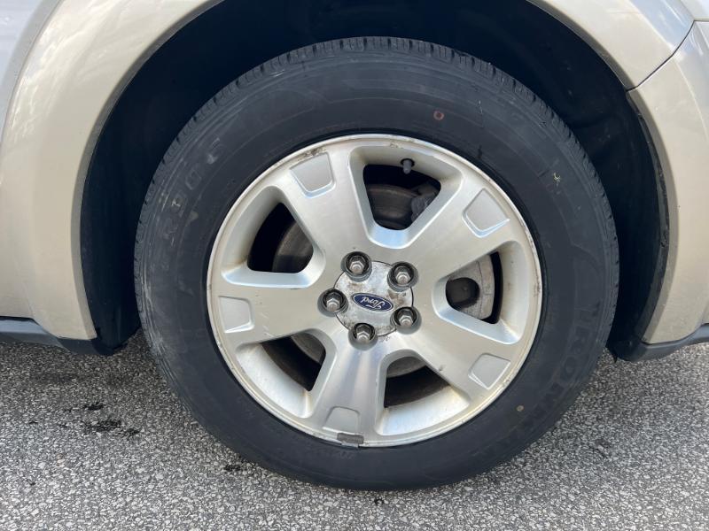 Ford Taurus X SEL AWD 2008