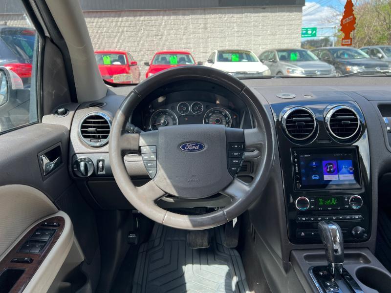 Ford Taurus X SEL AWD 2008