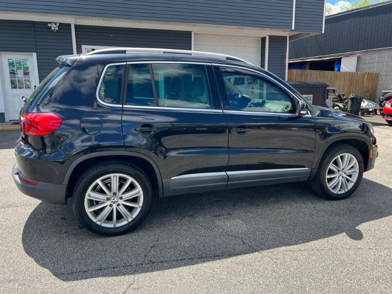 Volkswagen Tiguan S 2014