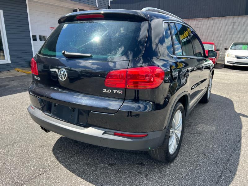 Volkswagen Tiguan S 2014