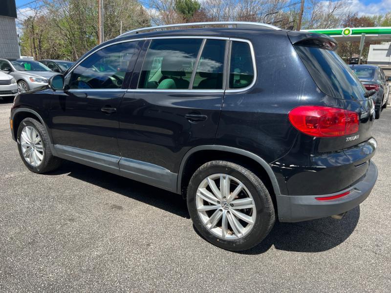Volkswagen Tiguan S 2014