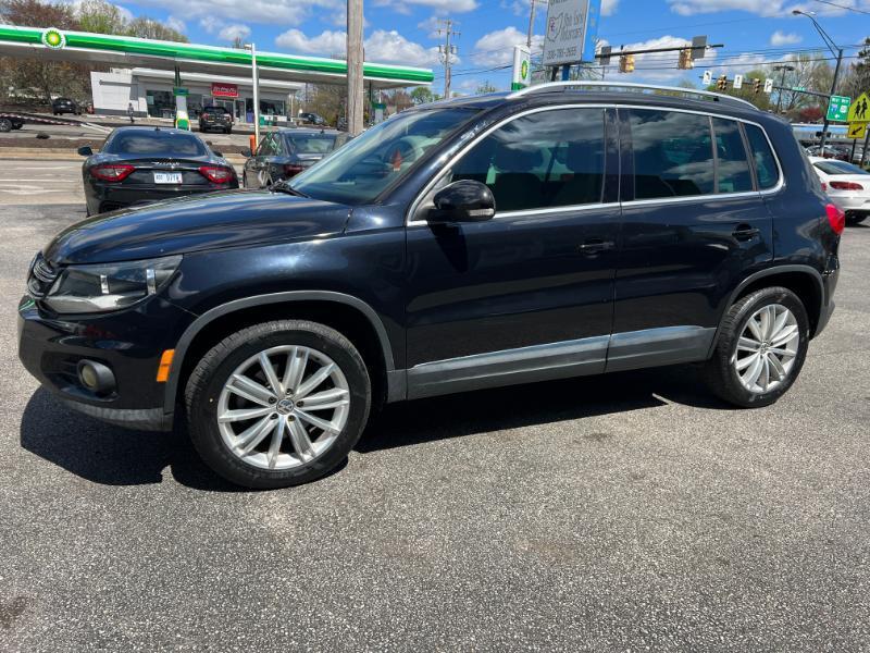 Volkswagen Tiguan S 2014