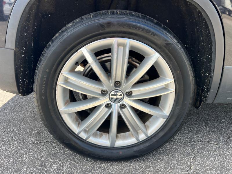 Volkswagen Tiguan S 2014