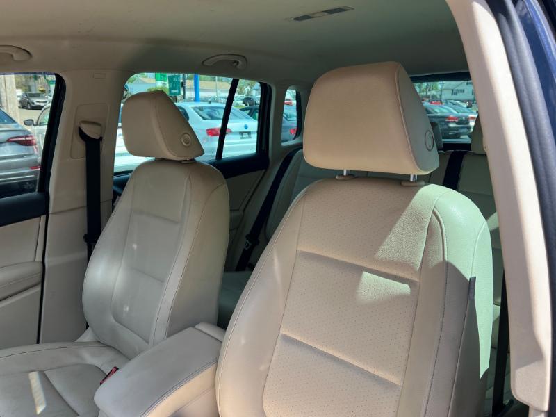 Volkswagen Tiguan S 2014